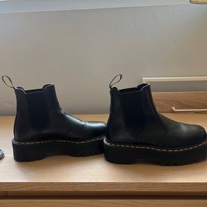 LIKE NEW Doc Marten Chelsea Platform Boots